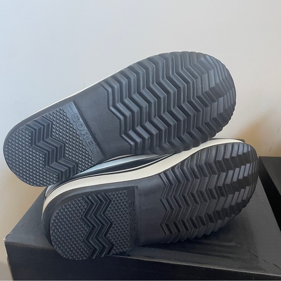 Sorel Winter Women’s Carnival Boots - NWT - - Picture 5 of 5